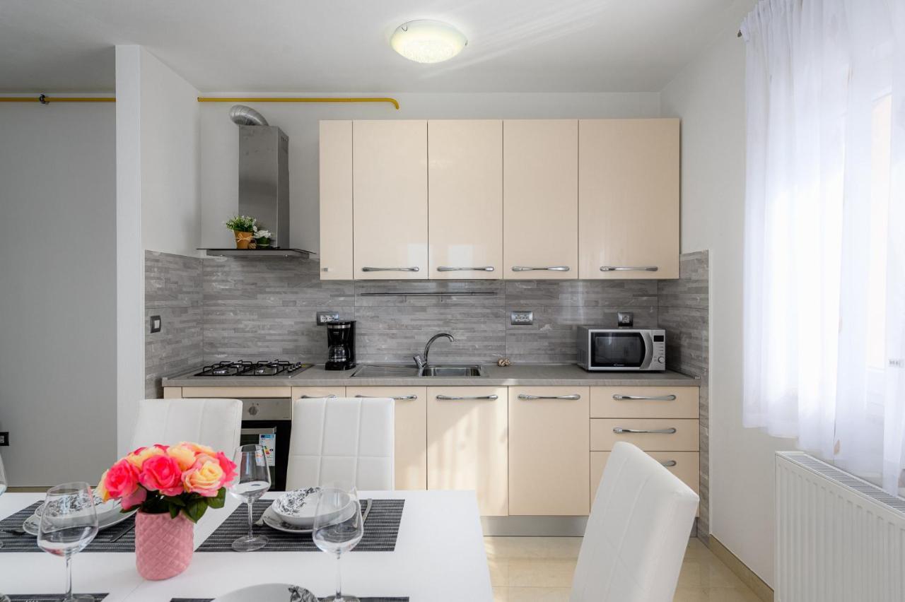 Stancija Amoroso Porec Apartments Eksteriør billede