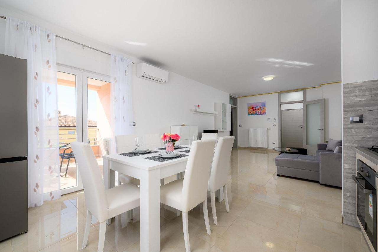 Stancija Amoroso Porec Apartments Eksteriør billede