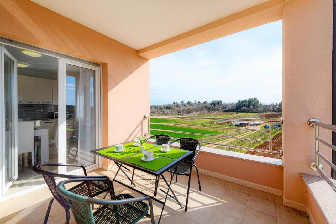 Stancija Amoroso Porec Apartments Eksteriør billede