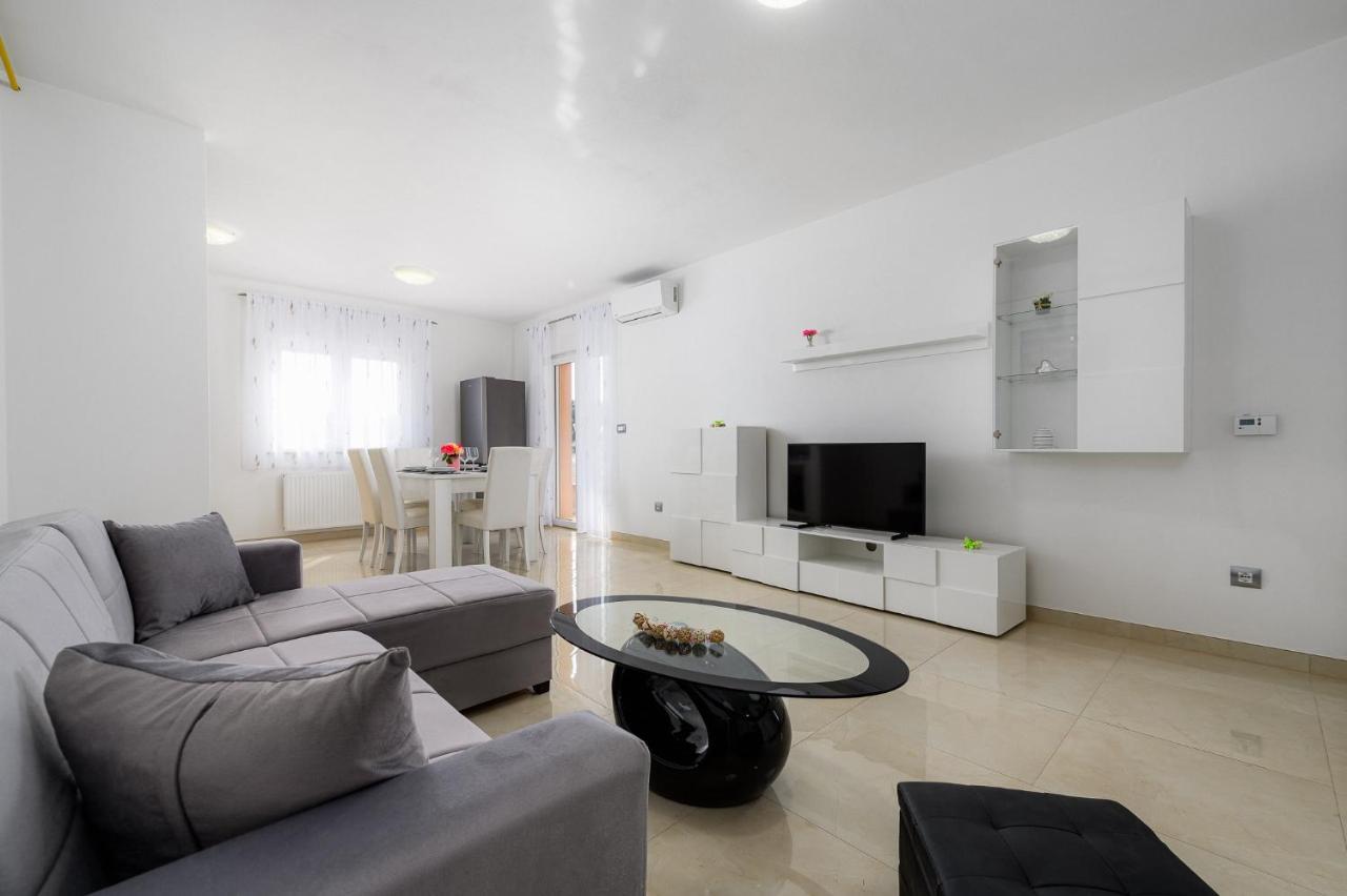 Stancija Amoroso Porec Apartments Eksteriør billede