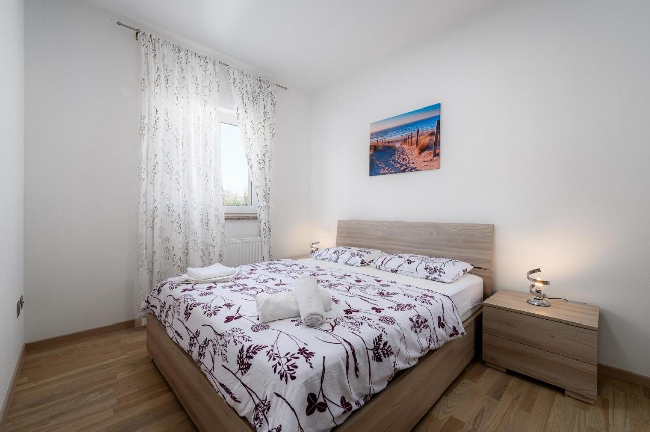 Stancija Amoroso Porec Apartments Eksteriør billede