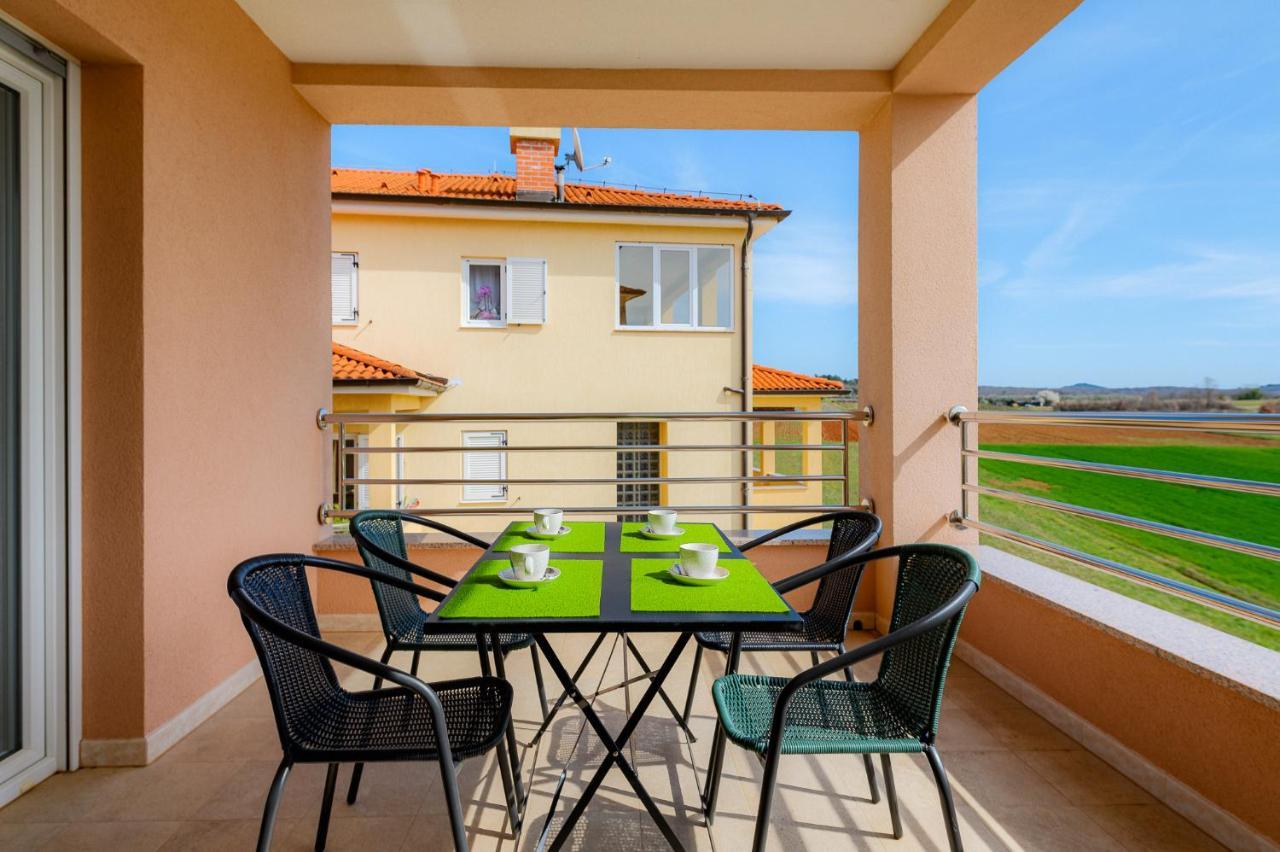 Stancija Amoroso Porec Apartments Eksteriør billede