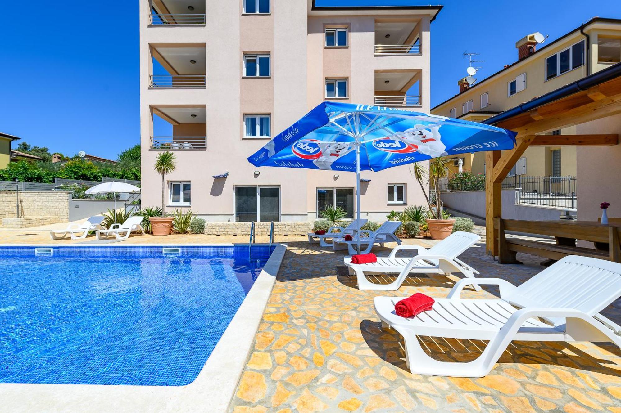 Stancija Amoroso Porec Apartments Eksteriør billede
